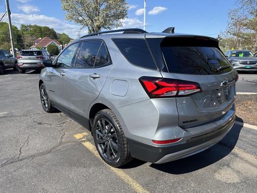 Sterling Gray Metallic 2023 Chevrolet Equinox AWD RS