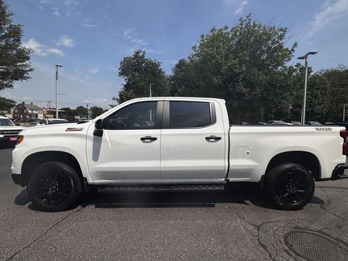 Summit White 2024 Chevrolet Silverado 1500 LT Trail Boss