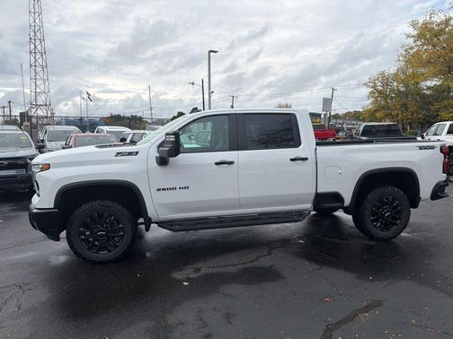 2026 Chevrolet Silverado 2500 LT