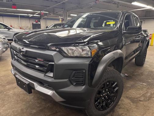 Black 2026 Chevrolet Colorado Trail Boss