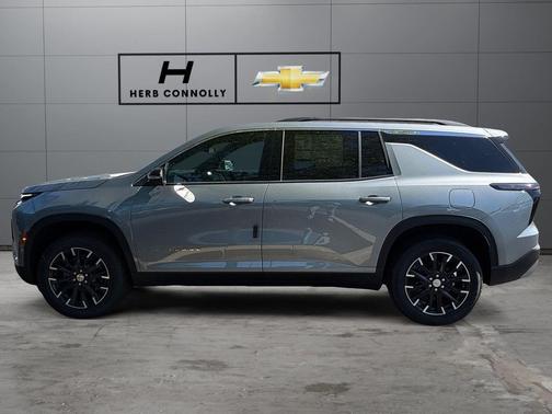 Sterling Gray Metallic 2026 Chevrolet Traverse LT