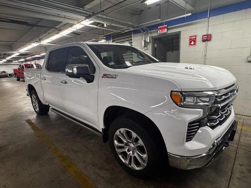 Summit White 2022 Chevrolet Silverado 1500 LTZ