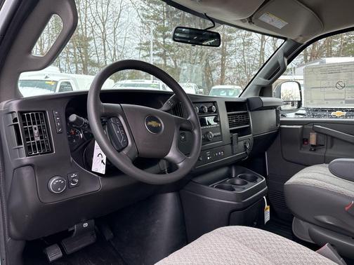 2025 Chevrolet Express 3500 RWD 3500 Extended Wheelbase WT