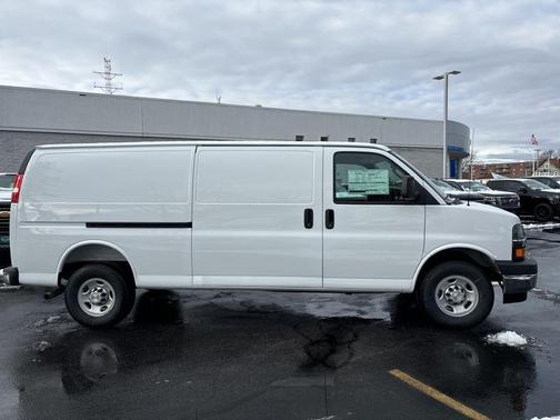 2025 Chevrolet Express 3500 RWD 3500 Extended Wheelbase WT
