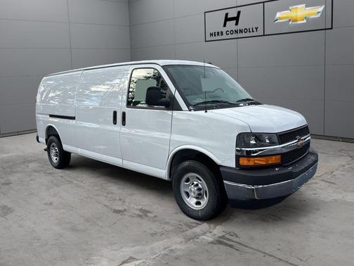 2025 Chevrolet Express 2500 Work Van