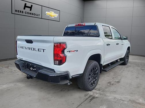 Summit White 2026 Chevrolet Colorado WT