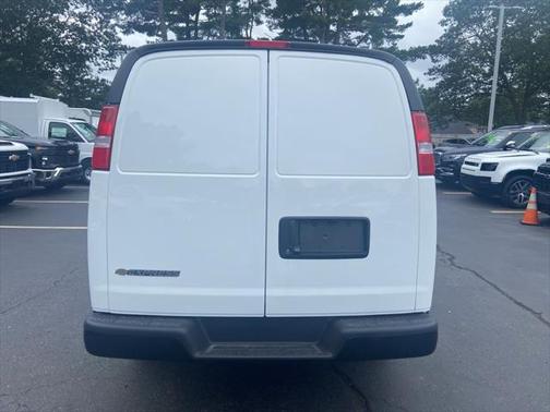 2025 Chevrolet Express 2500 RWD 2500 Regular Wheelbase WT