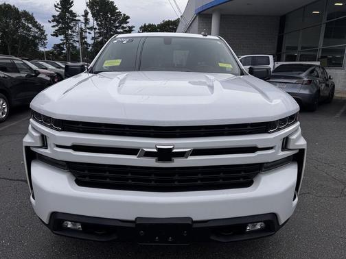 Summit White 2019 Chevrolet Silverado 1500 RST