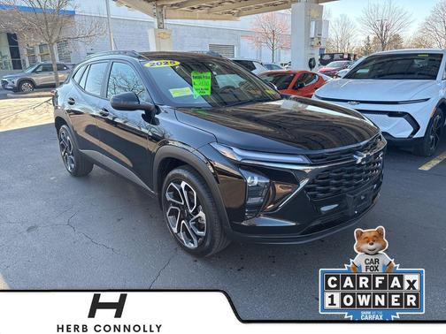 Mosaic Black Metallic 2025 Chevrolet Trax FWD 2RS