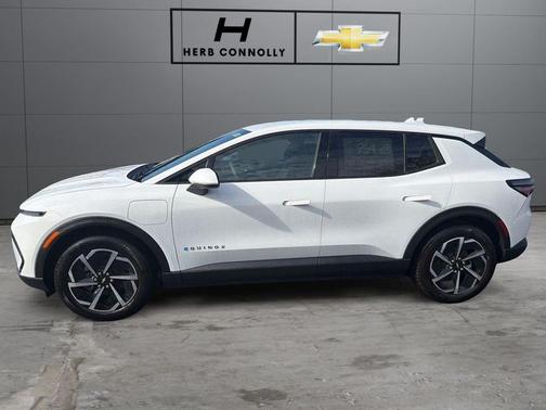 Summit White 2026 Chevrolet Equinox EV LT