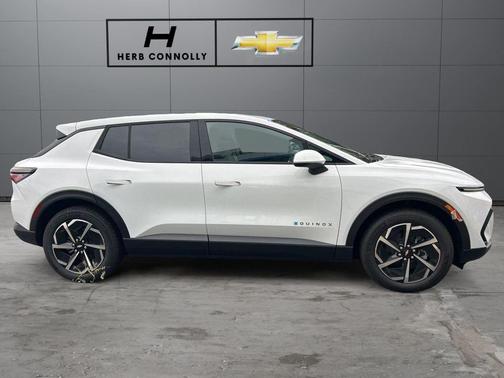 Summit White 2026 Chevrolet Equinox EV LT