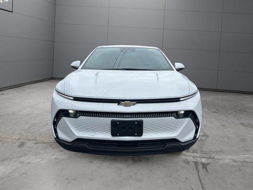 Summit White 2026 Chevrolet Equinox EV LT