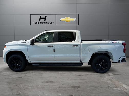Summit White 2026 Chevrolet Silverado 1500 Custom