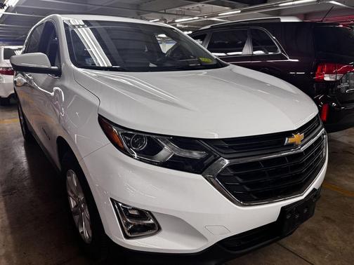 Summit White 2018 Chevrolet Equinox LT