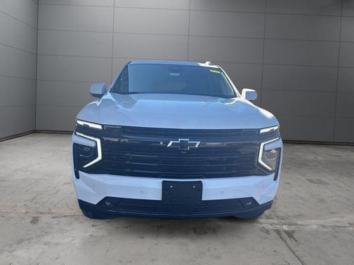 Summit White 2026 Chevrolet Suburban RST