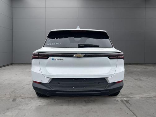 Summit White 2026 Chevrolet Equinox EV LT
