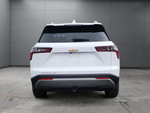 Summit White 2026 Chevrolet Equinox 1LT