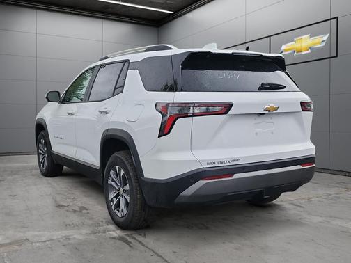 Summit White 2026 Chevrolet Equinox 1LT