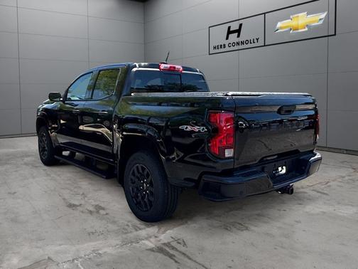 Black 2026 Chevrolet Colorado WT