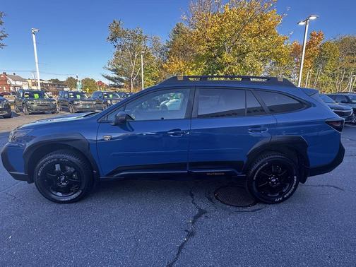 Geyser Blue 2022 Subaru Outback Wilderness
