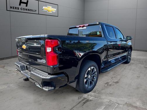 Black 2026 Chevrolet Silverado 1500 High Country