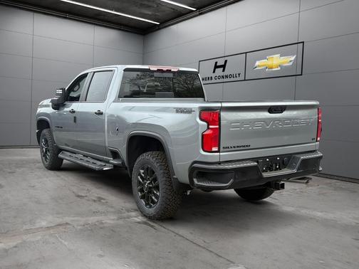 Sterling Gray Metallic 2026 Chevrolet Silverado 2500 LT
