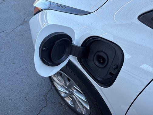 Summit White 2027 Chevrolet Bolt LT FWD