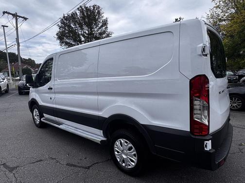 Oxford White 2025 Ford Transit-250 Base