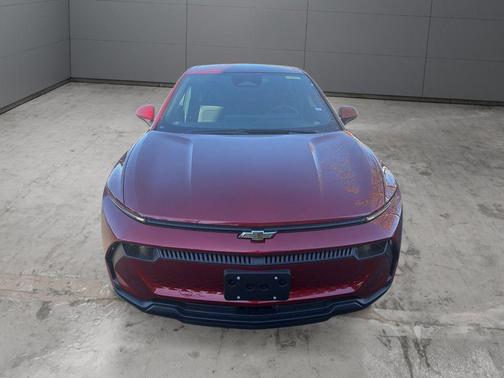 Radiant Red Tintcoat 2026 Chevrolet Equinox EV LT