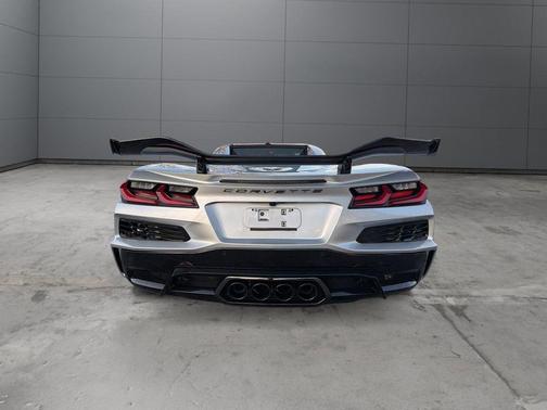 Blade Silver Metallic 2026 Chevrolet Corvette Z06