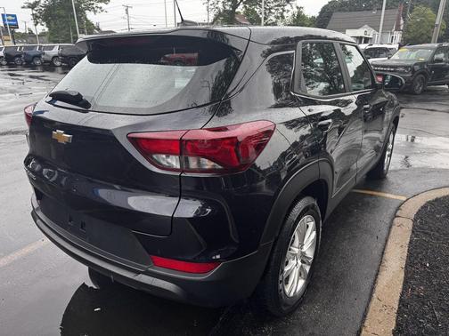 Midnight Blue Metallic 2021 Chevrolet Trailblazer LS