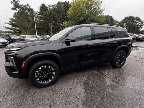 Mosaic Black Metallic 2025 Chevrolet Traverse AWD Z71