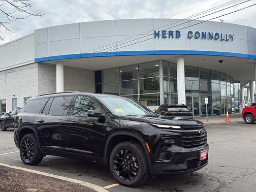 Mosaic Black Metallic 2026 Chevrolet Traverse LT