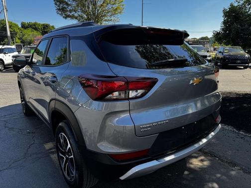 Sterling Gray Metallic 2025 Chevrolet Trailblazer LT