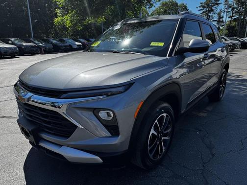 Sterling Gray Metallic 2025 Chevrolet Trailblazer LT