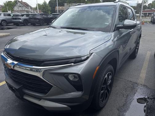 Sterling Gray Metallic 2025 Chevrolet Trailblazer LT