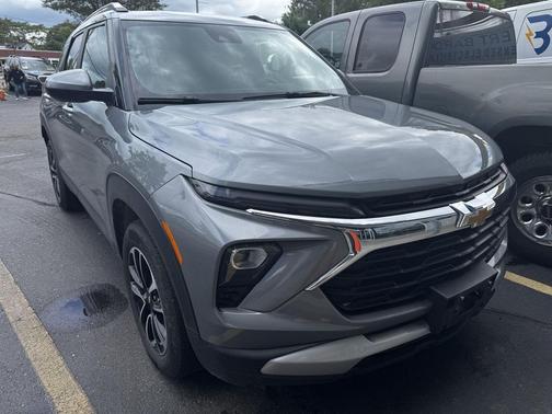 Sterling Gray Metallic 2025 Chevrolet Trailblazer LT