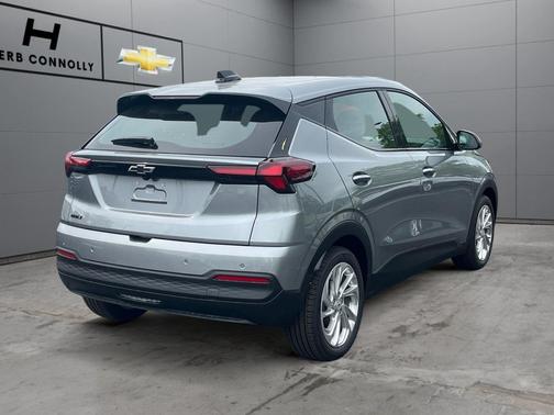 Sterling Gray Metallic 2027 Chevrolet Bolt LT FWD
