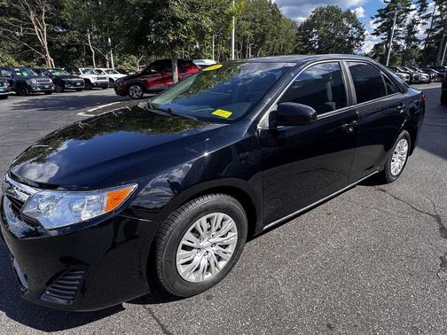 Attitude Black Metallic 2014 Toyota Camry L