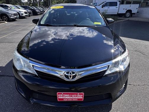 Attitude Black Metallic 2014 Toyota Camry L