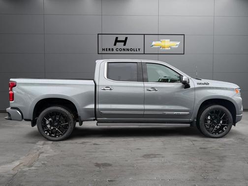 Sterling Gray Metallic 2026 Chevrolet Silverado 1500 High Country