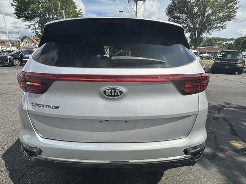 Sparkling Silver 2020 Kia Sportage LX
