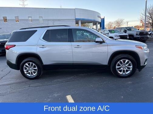 2021 Chevrolet Traverse LT Cloth