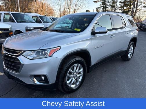 2021 Chevrolet Traverse LT Cloth