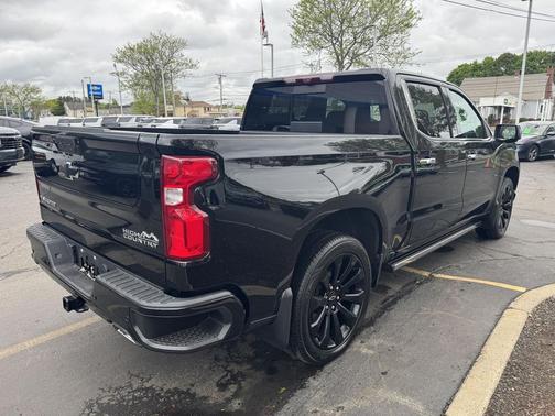 Black 2021 Chevrolet Silverado 1500 High Country