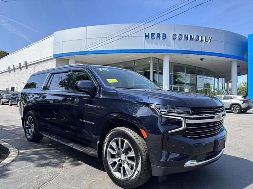 Midnight Blue Metallic 2021 Chevrolet Suburban LT