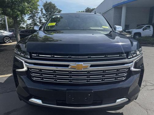 Midnight Blue Metallic 2021 Chevrolet Suburban LT