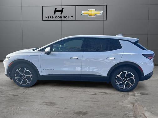 Summit White 2026 Chevrolet Equinox EV LT