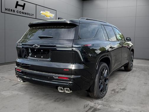 Mosaic Black Metallic 2026 Chevrolet Traverse RS