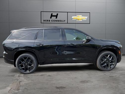 Mosaic Black Metallic 2026 Chevrolet Traverse RS